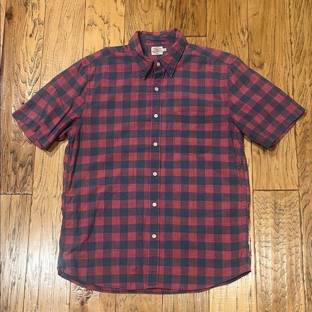 Faherty Brand Men's Red and Navy Plaid Shirt - Large